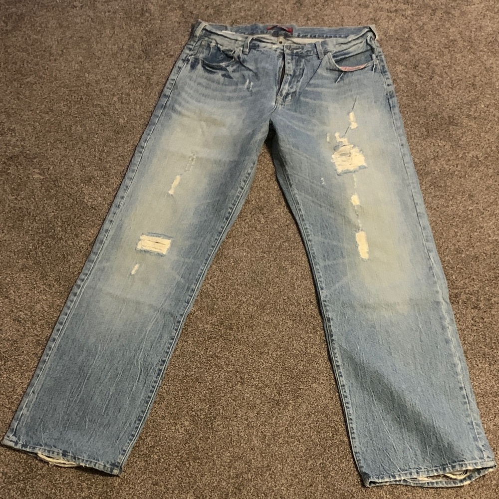UNIONBAY Men's Light Blue Distressed Jeans